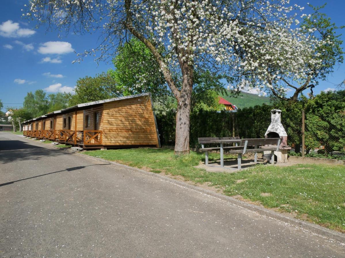 Camping Roznov Hotel Roznov pod Radhostem Exterior photo