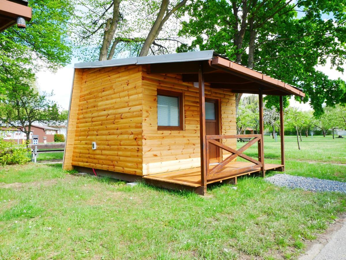 Camping Roznov Hotel Roznov pod Radhostem Exterior photo