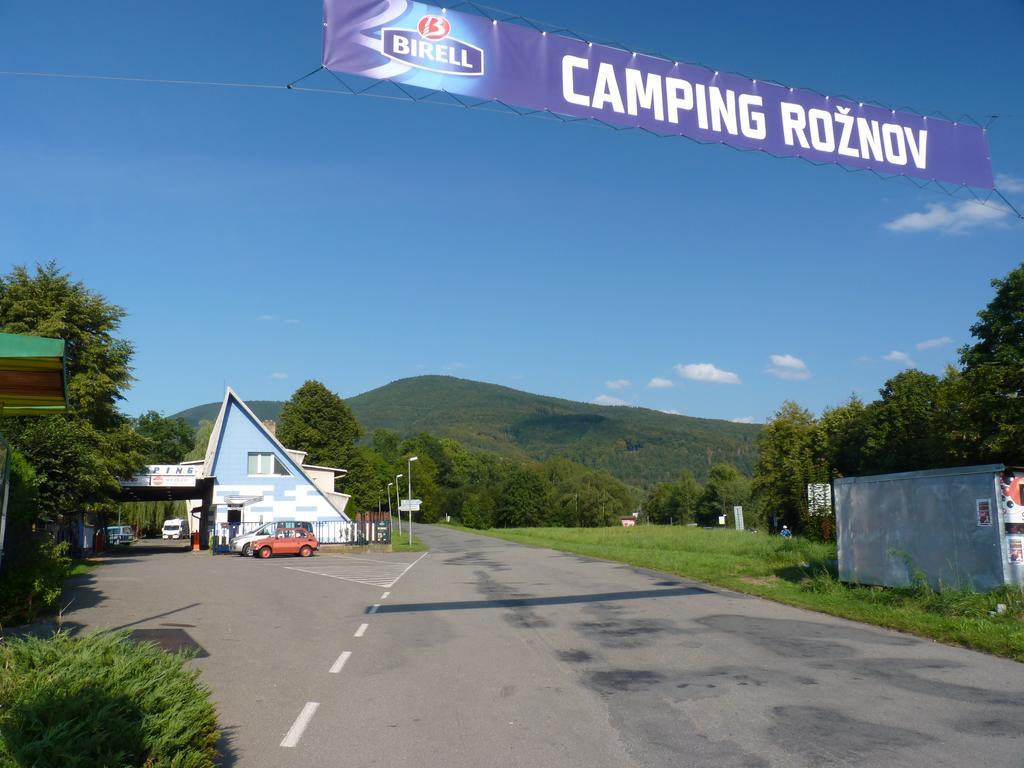 Camping Roznov Hotel Roznov pod Radhostem Exterior photo